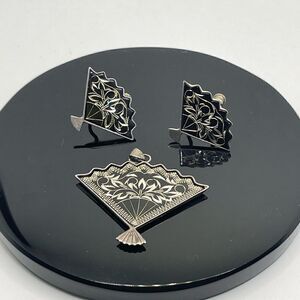 Vintage amita Japan sterling set earrings pendant